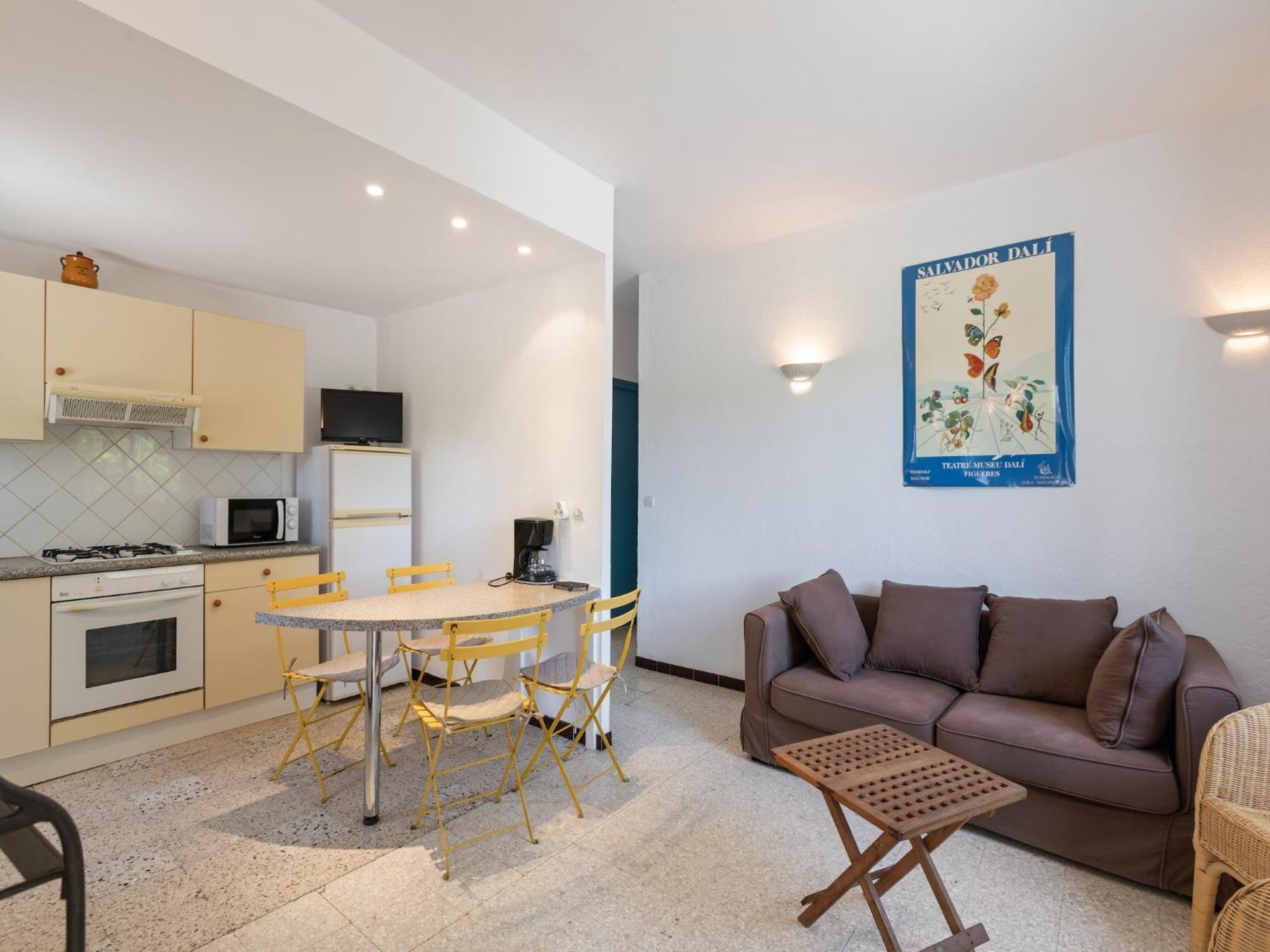 Apartment With Pool Amid Vineyards And Near The Beach Мезе Экстерьер фото