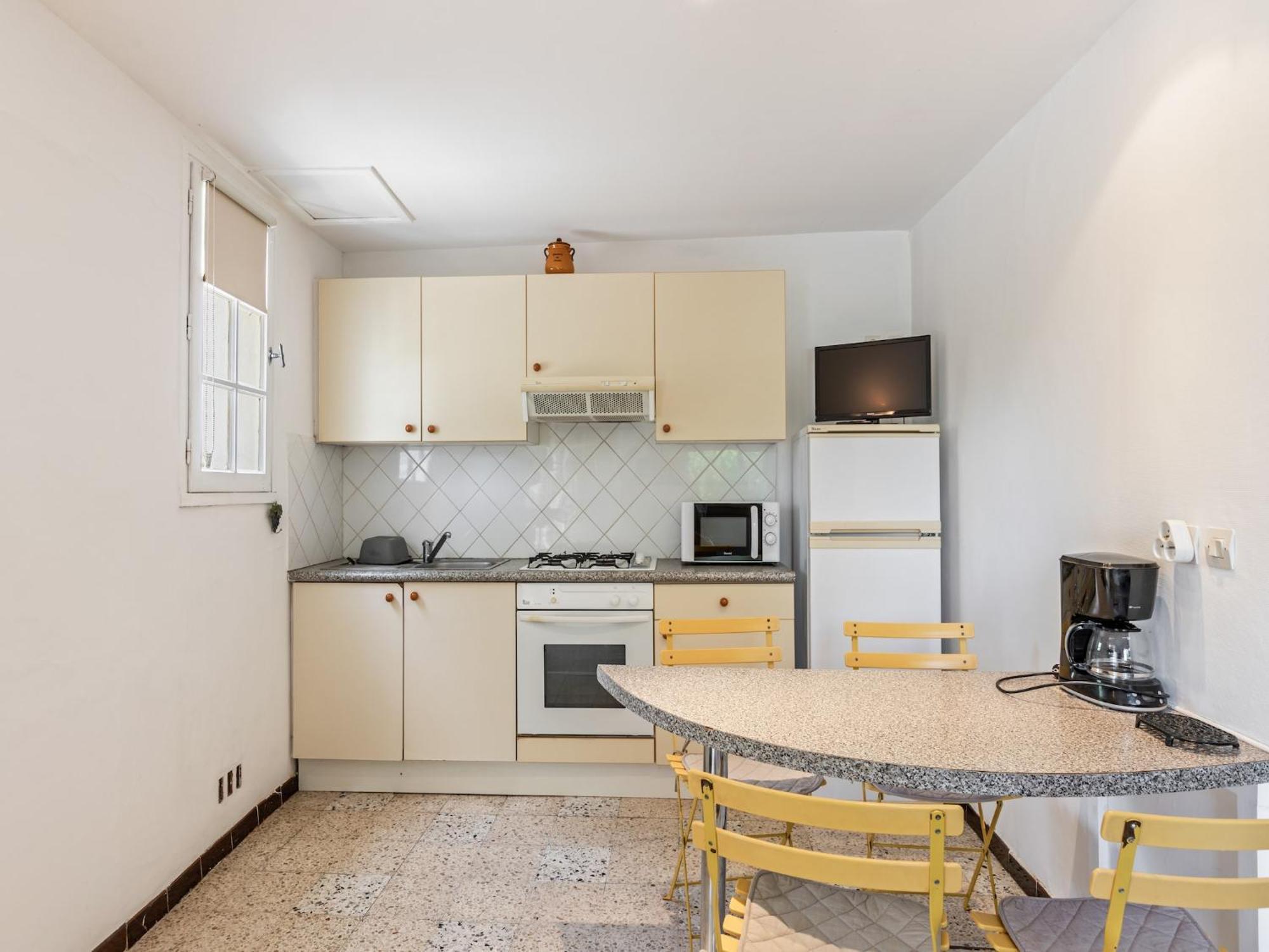 Apartment With Pool Amid Vineyards And Near The Beach Мезе Экстерьер фото